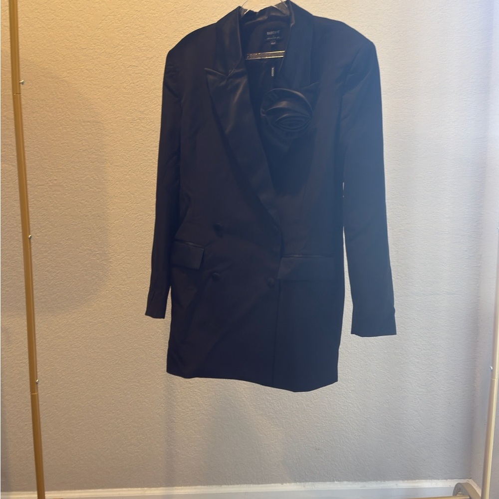 Bardot Black Double-Breasted Blazer Dress with Satin Trim - Picture 6 of 8